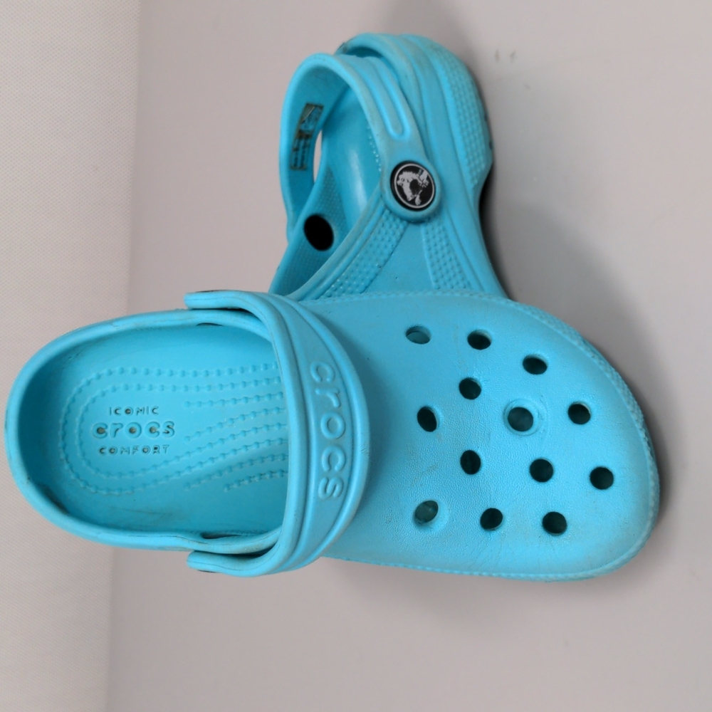 Crocs - Picture 3 of 4